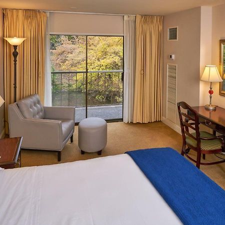Inn At The Commons Medford Exterior foto