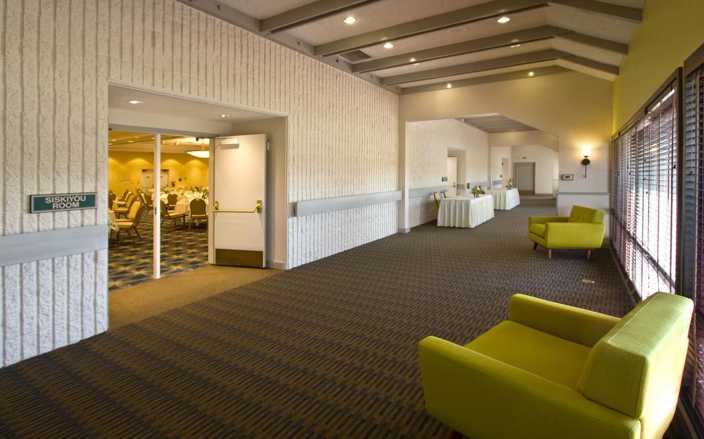 Inn At The Commons Medford Exterior foto