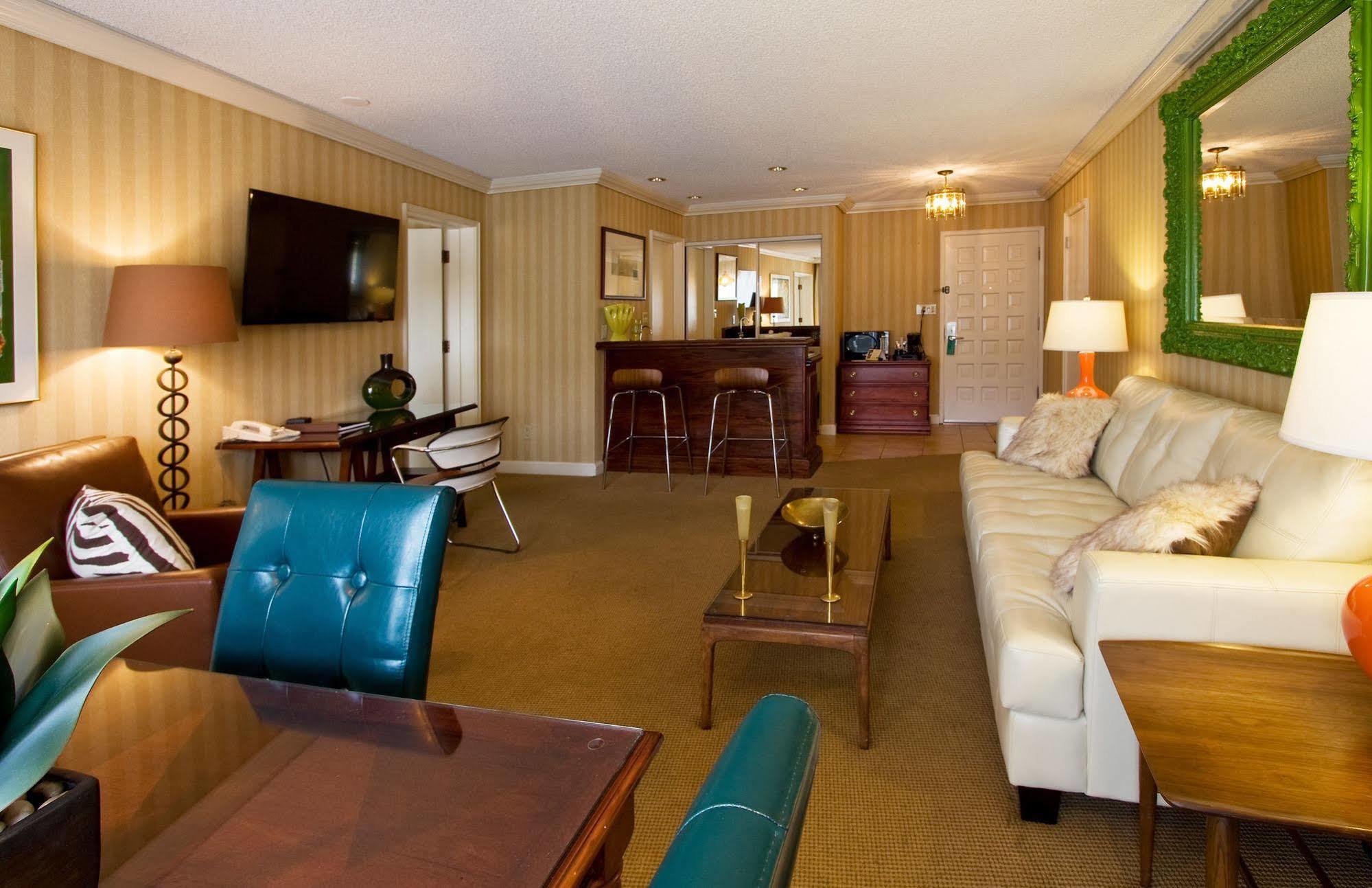 Inn At The Commons Medford Exterior foto