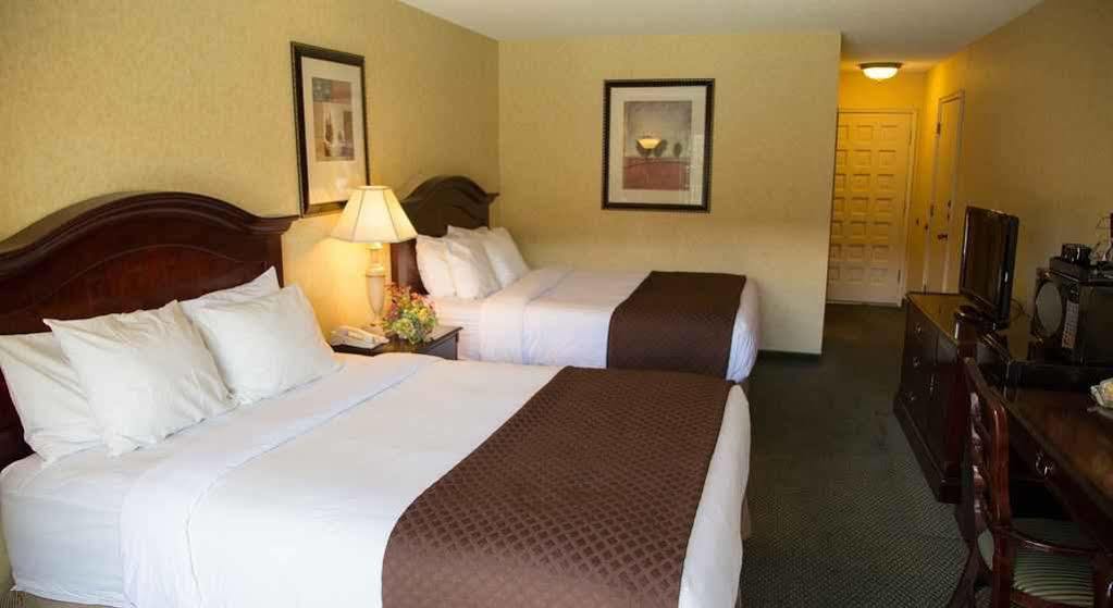 Inn At The Commons Medford Exterior foto